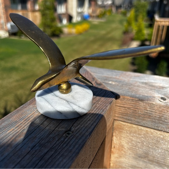 Vintage Brass Seagull in Flight with Marble Base - Picture 1 of 12